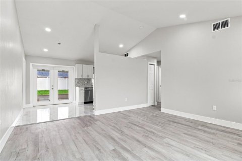 Casa en venta en New Port Richey, Florida, 3 dormitorios, 99.13 m2 № 2210132 - foto 6