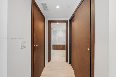 Copropriété à louer à Miami, Floride: 1 chambre, 94.95 m2 № 1954472 - photo 9