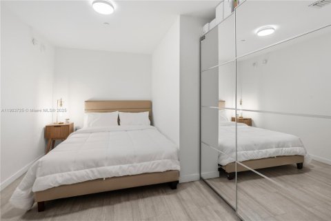 Copropriété à louer à Miami, Floride: 1 chambre, 94.95 m2 № 1954472 - photo 3