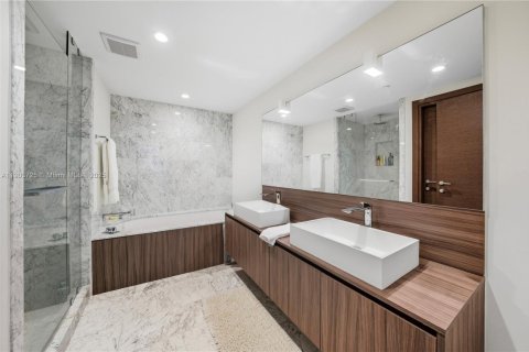 Copropriété à louer à Miami, Floride: 1 chambre, 94.95 m2 № 1954472 - photo 10