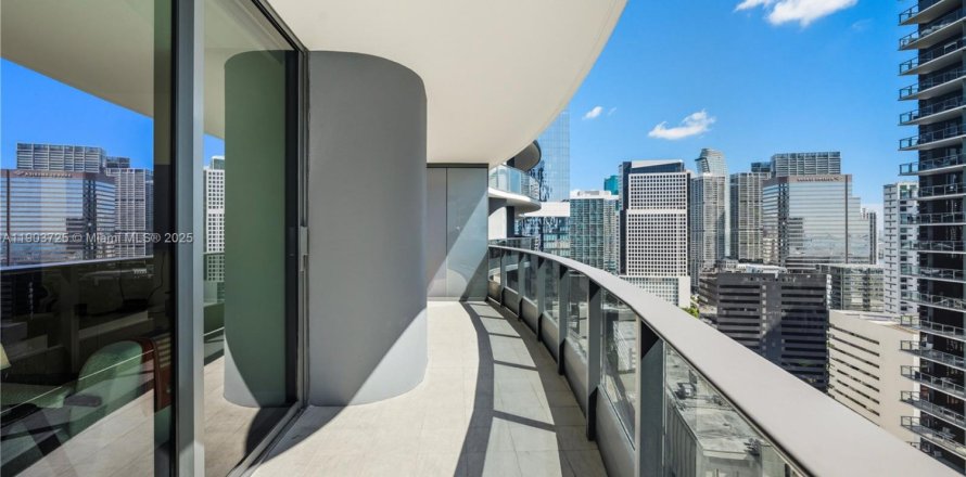 Condo à Miami, Floride, 1 chambre  № 1954472