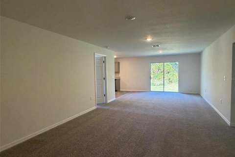 Villa ou maison à vendre à Poinciana, Floride: 4 chambres, 167.41 m2 № 2125345 - photo 3