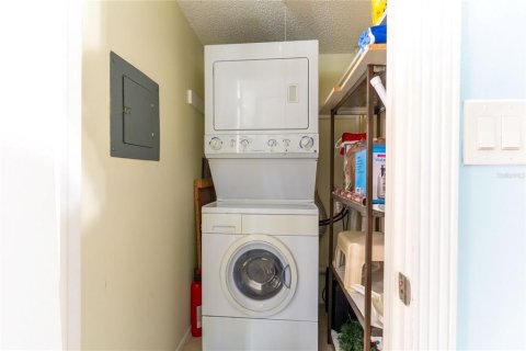 Condo in Clearwater, Florida, 2 bedrooms  № 2396557 - photo 28