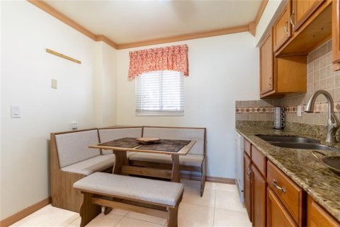 Condo in Clearwater, Florida, 2 bedrooms  № 2396557 - photo 12