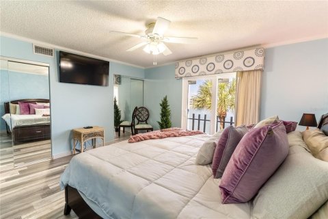 Condo in Clearwater, Florida, 2 bedrooms  № 2396557 - photo 18