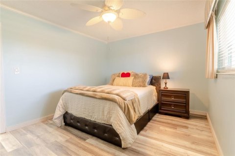 Condo in Clearwater, Florida, 2 bedrooms  № 2396557 - photo 23
