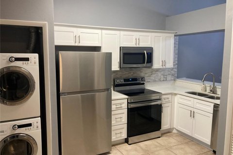 Condo in Orlando, Florida, 2 bedrooms  № 1802869 - photo 4