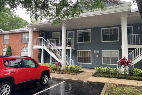 Condo in Orlando, Florida, 2 bedrooms  № 1802869 - photo 1
