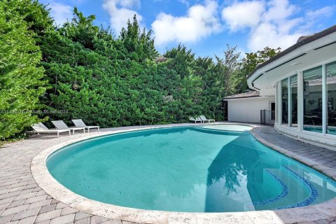 House in Bal Harbour, Florida 7 bedrooms, 472.5 sq.m. № 2088400 - photo 13