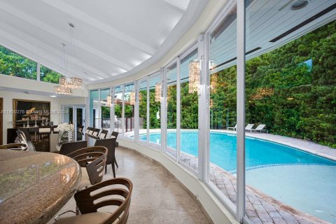 House in Bal Harbour, Florida 7 bedrooms, 472.5 sq.m. № 2088400 - photo 3