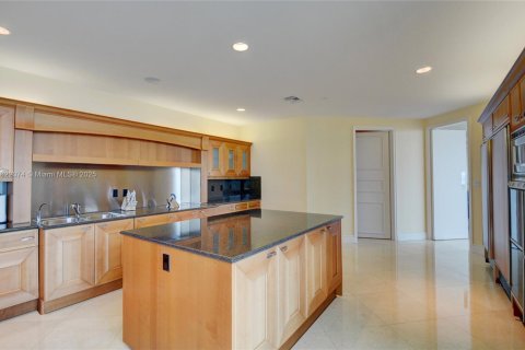 Condo in Aventura, Florida, 4 bedrooms  № 1821757 - photo 13