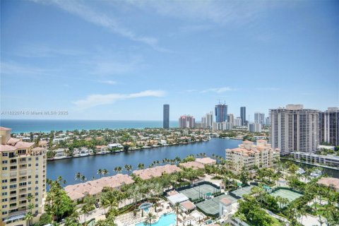 Condo in Aventura, Florida, 4 bedrooms  № 1821757 - photo 1