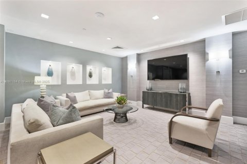 Condo in Palm Beach Gardens, Florida, 2 bedrooms  № 1949004 - photo 28