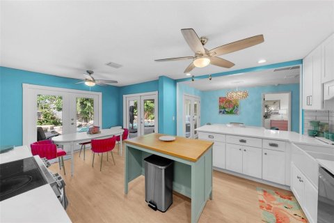 Villa ou maison à vendre à Tierra Verde, Floride: 3 chambres, 178.37 m2 № 1919797 - photo 13