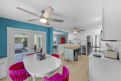 Villa ou maison à vendre à Tierra Verde, Floride: 3 chambres, 178.37 m2 № 1919797 - photo 19