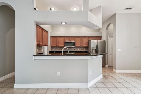 House in New Port Richey, Florida 4 bedrooms, 157.19 sq.m. № 1900448 - photo 7