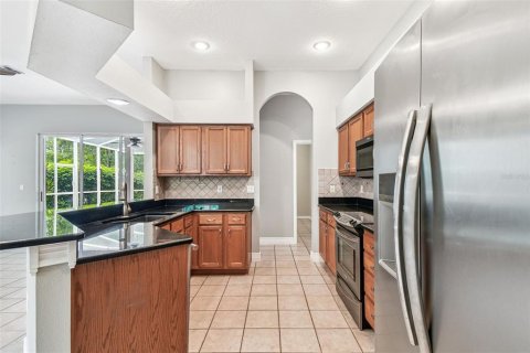 House in New Port Richey, Florida 4 bedrooms, 157.19 sq.m. № 1900448 - photo 8