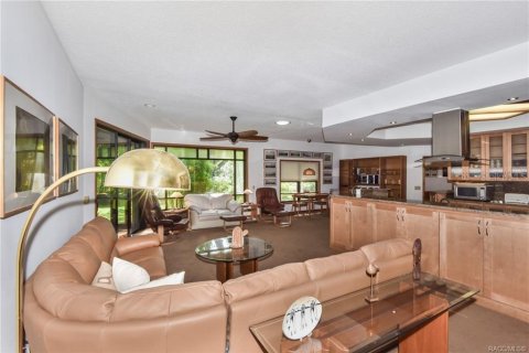 House in Lecanto, Florida 2 bedrooms, 193.33 sq.m. № 1907966 - photo 2