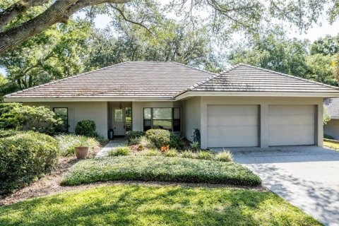 House in Lecanto, Florida 2 bedrooms, 193.33 sq.m. № 1907966 - photo 1