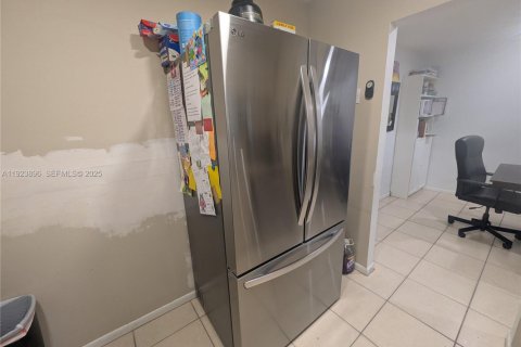 Condominio en venta en Miami, Florida, 3 dormitorios, 115.2 m2 № 1982164 - foto 5