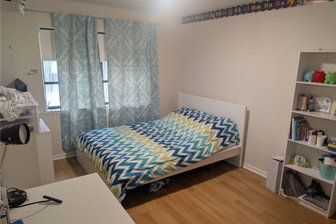 Condominio en venta en Miami, Florida, 3 dormitorios, 115.2 m2 № 1982164 - foto 10