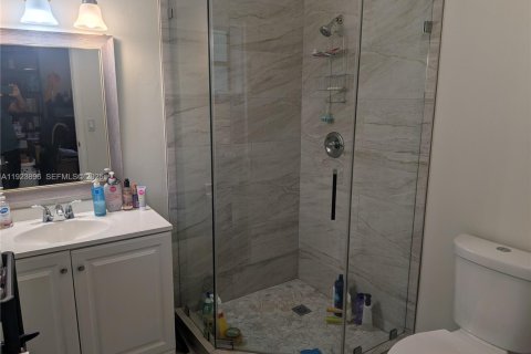 Condominio en venta en Miami, Florida, 3 dormitorios, 115.2 m2 № 1982164 - foto 9