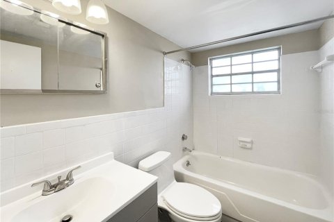 Casa en alquiler en Orlando, Florida, 1 dormitorio, 50.35 m2 № 1853759 - foto 11