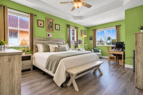 Adosado en venta en Miami, Florida, 4 dormitorios, 178.93 m2 № 2429960 - foto 8