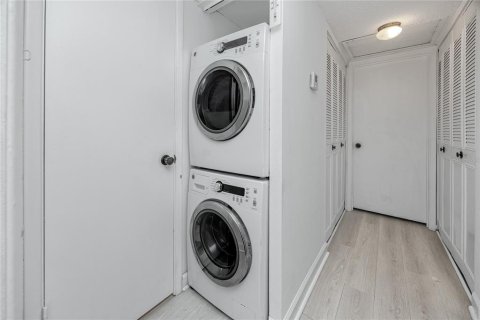 Купить кондоминиум в Клируотер, Флорида 5 комнат, 79.62м2, № 1899574 - фото 24
