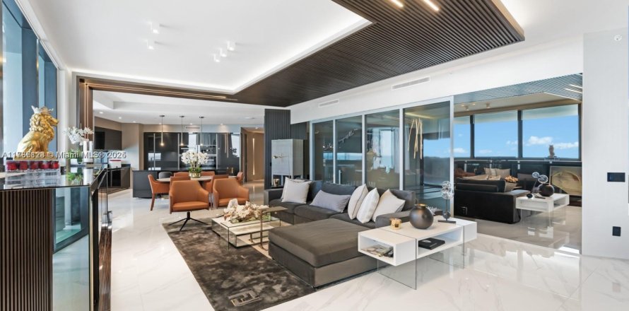 Condo in Sunny Isles Beach, Florida, 3 bedrooms  № 1727884