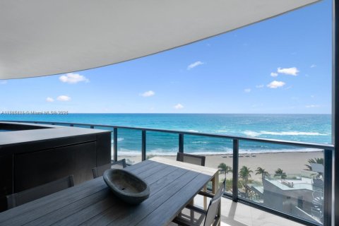 Condo in Sunny Isles Beach, Florida, 3 bedrooms  № 1727884 - photo 9