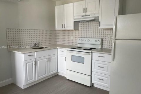 Casa en venta en Fort Lauderdale, Florida, 5 dormitorios, 139.35 m2 № 1814645 - foto 18