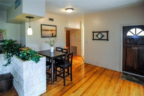 Casa en venta en Saint Petersburg, Florida, 3 dormitorios, 172.52 m2 № 1834747 - foto 6