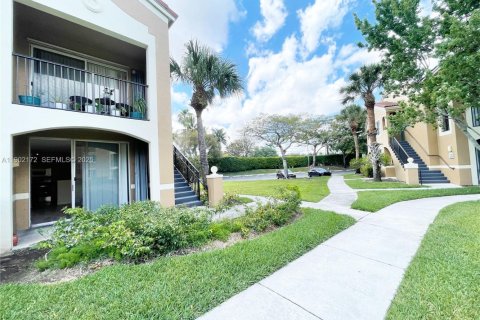 Condo in Tamarac, Florida, 1 bedroom  № 2081771 - photo 27