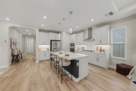 House in ESTANCIA

 in Wesley Chapel, Florida 3 bedrooms, 149.57 sq.m. № 2236052 - photo 11