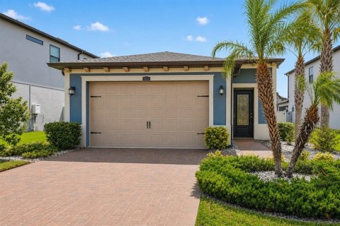 House in ESTANCIA
in Wesley Chapel, Florida 3 bedrooms, 149.57 sq.m. № 2236052