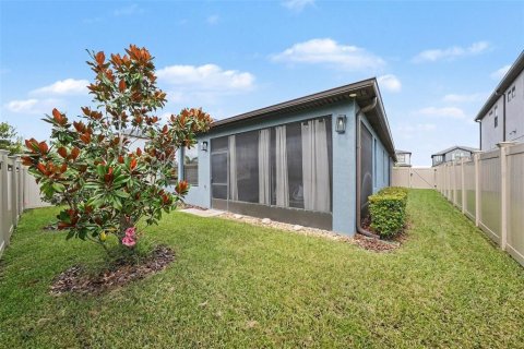 House in ESTANCIA

 in Wesley Chapel, Florida 3 bedrooms, 149.57 sq.m. № 2236052 - photo 26