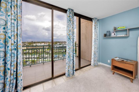 Condominio en venta en Treasure Island, Florida, 2 dormitorios, 109.16 m2 № 1802918 - foto 15