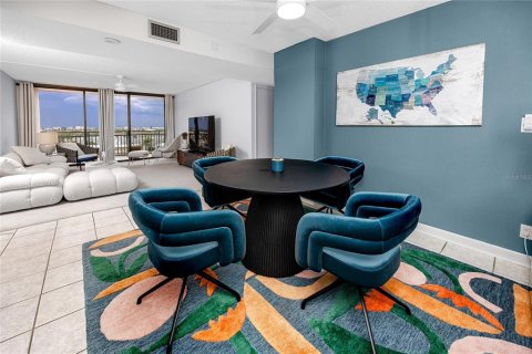 Condominio en venta en Treasure Island, Florida, 2 dormitorios, 109.16 m2 № 1802918 - foto 6