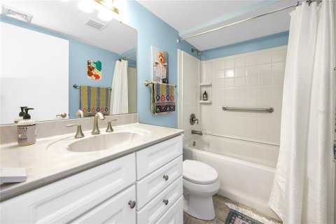 Condominio en venta en Treasure Island, Florida, 2 dormitorios, 109.16 m2 № 1802918 - foto 26