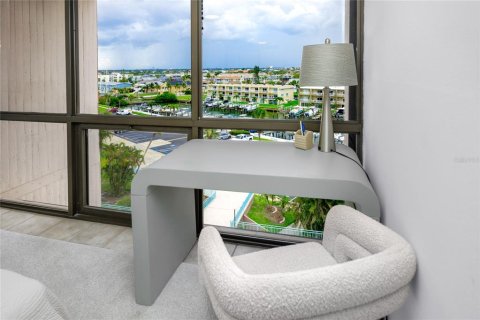 Condominio en venta en Treasure Island, Florida, 2 dormitorios, 109.16 m2 № 1802918 - foto 25