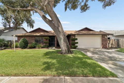 Casa en venta en Brandon, Florida, 4 dormitorios, 207.26 m2 № 2231323 - foto 3