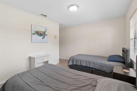Casa en venta en Brandon, Florida, 4 dormitorios, 207.26 m2 № 2231323 - foto 15