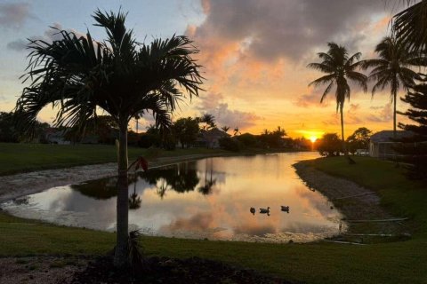 House in Boca Raton, Florida 4 bedrooms, 200.76 sq.m. № 2176744