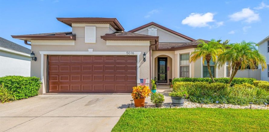 Villa ou maison à Wimauma, Floride 3 chambres, 181.9 m2 № 2420420