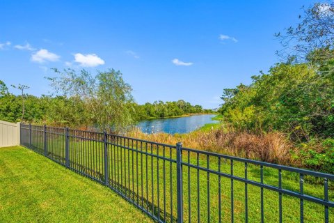 Villa ou maison à vendre à Wimauma, Floride: 3 chambres, 181.9 m2 № 2420420 - photo 2
