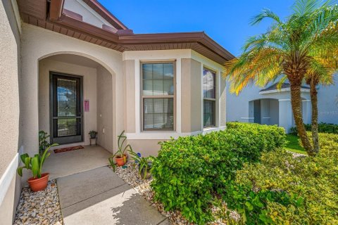 Villa ou maison à vendre à Wimauma, Floride: 3 chambres, 181.9 m2 № 2420420 - photo 4