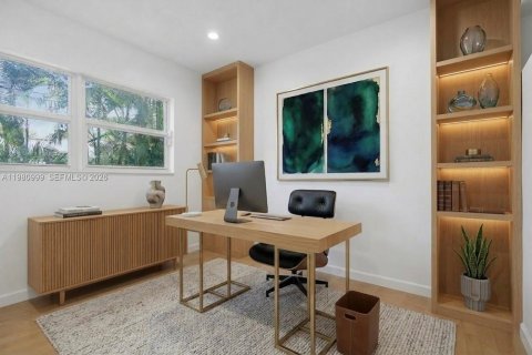 House in Pinecrest, Florida 3 bedrooms, 208.75 sq.m. № 2043259 - photo 13