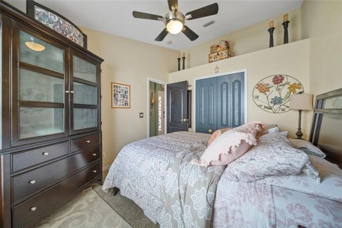 Villa ou maison à vendre à Zephyrhills, Floride: 4 chambres, 215.72 m2 № 1677782 - photo 28