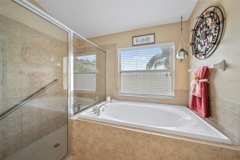 Villa ou maison à vendre à Zephyrhills, Floride: 4 chambres, 215.72 m2 № 1677782 - photo 21